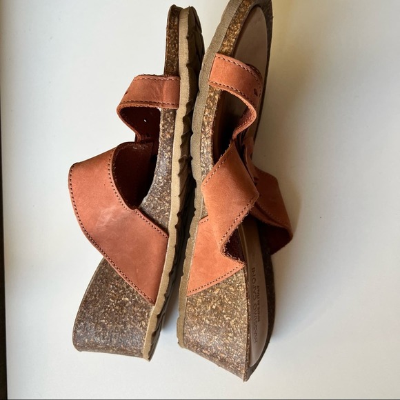 Massino Caponi Slip on wedge sandal with flower detail 7.5 - Picture 9 of 13